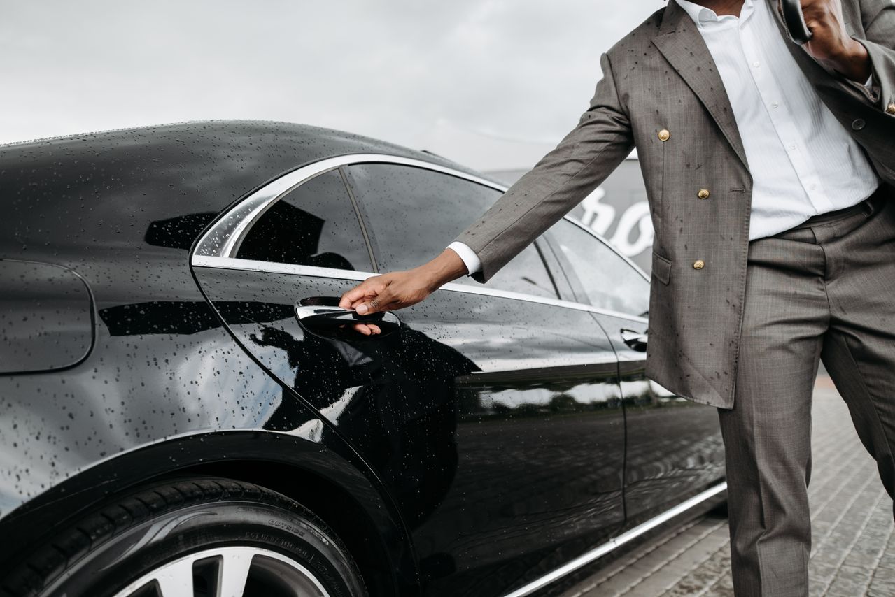 Hotel and airport pickup